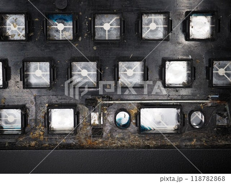 ゴミが溜まったキーボード・2 ゴミが溜まったキーボード・2 118782868