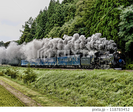釜石線の蒸気機関車 118783452
