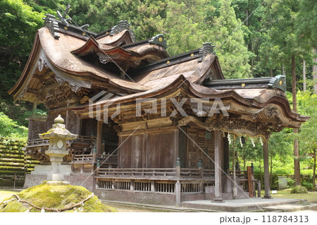 紙祖神 岡太神社・大瀧神社　下宮の社殿 118784313