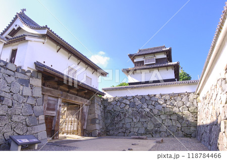 福岡城の下之橋御門と潮見櫓 118784466