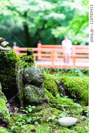 京都市左京区大原来迎院町　三千院（声明発祥の地）　おさな六地蔵 118785413