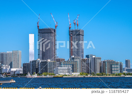日本の東京都市景観 東京・晴海などのタワーマンションを望む 日本の東京都市景観 東京・晴海などのタワーマンションを望む 118785427