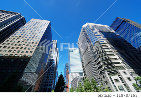 東京　大手町のビジネス街 118787165