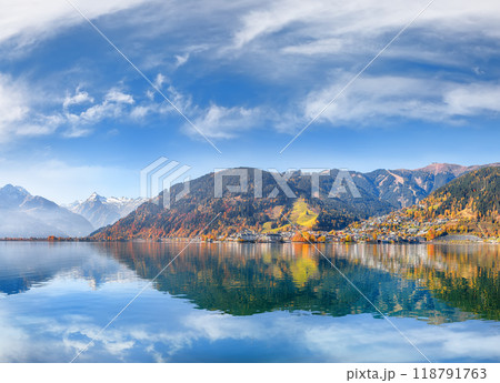 Amazing view of the city and mountains around Zell lake or Zeller See . Amazing view of the city and mountains around Zell lake or Zeller See . 118791763