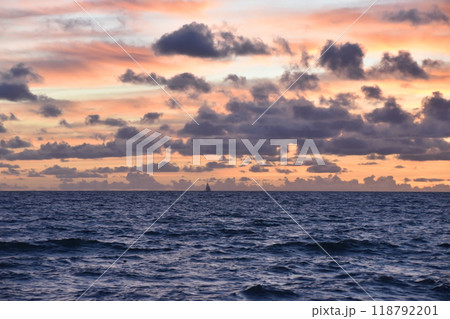 Sunset Sky Over The Sea, Beautiful Cloudscape, Dramatic Landscape 118792201
