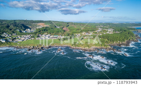空撮「青森県」天然芝生の美しい海岸線・種差海岸 八戸市 空撮「青森県」天然芝生の美しい海岸線・種差海岸 八戸市 118793943