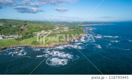 空撮「青森県」天然芝生の美しい海岸線・種差海岸 八戸市 空撮「青森県」天然芝生の美しい海岸線・種差海岸 八戸市 118793945
