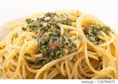 しその実と梅のパスタ（バター醤油） 118794875
