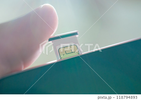 スマホのnanoSIMカード スマホのnanoSIMカード 118794893