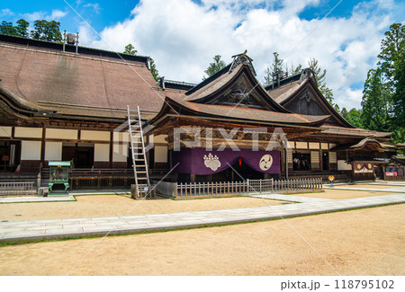 Kongobu-ji temple in Koya, Ito District, Wakayama, Japan Kongobu-ji temple in Koya, Ito District, Wakayama, Japan 118795102