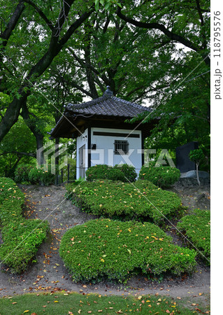 真夏の夕方 地蔵堂 地蔵公園 真夏の夕方 地蔵堂 地蔵公園 118795576