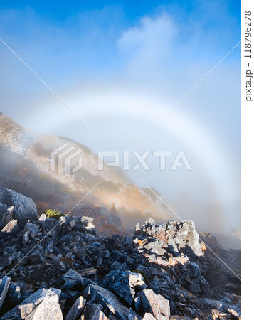 秋の唐松岳登山（ブロッケン現象） 118796278