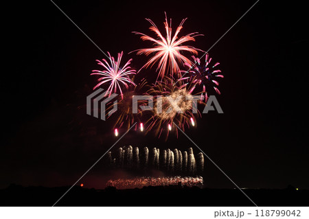 四大花火師の饗宴 <利根川大花火大会2024> 四大花火師の饗宴 <利根川大花火大会2024> 118799042