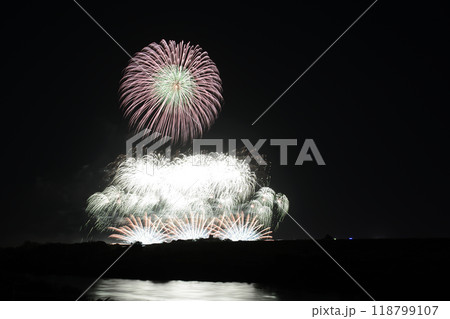 四大花火師の饗宴　＜利根川大花火大会2024＞ 118799107