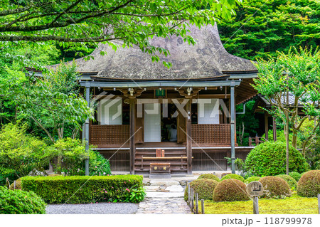 京都市左京区大原草生町 寂光院(平家物語ゆかりの尼寺) 本堂 京都市左京区大原草生町 寂光院(平家物語ゆかりの尼寺) 本堂 118799978