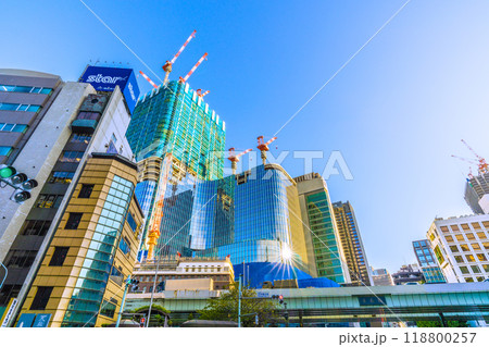 日本の東京都市景観 9月。日本橋一丁目の再開発事業などを望む。窓ガラスが…=13日 日本の東京都市景観 9月。日本橋一丁目の再開発事業などを望む。窓ガラスが…=13日 118800257