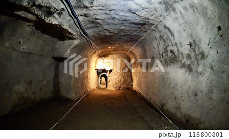 館山にある赤山地下壕跡の屋内 118800801