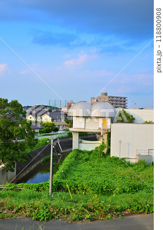 荒川土手から16号国道沿いの風景 滝沼川排水機場 荒川土手から16号国道沿いの風景 滝沼川排水機場 118800908