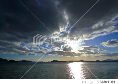 エデンの海展望台(竹原市)から瀬戸内海を望む 118804164