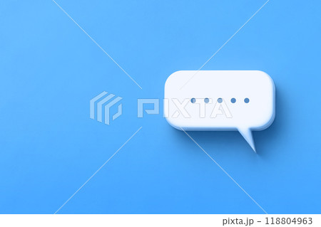 立体的な吹き出しとテキストスペースの青い背景 立体的な吹き出しとテキストスペースの青い背景 118804963