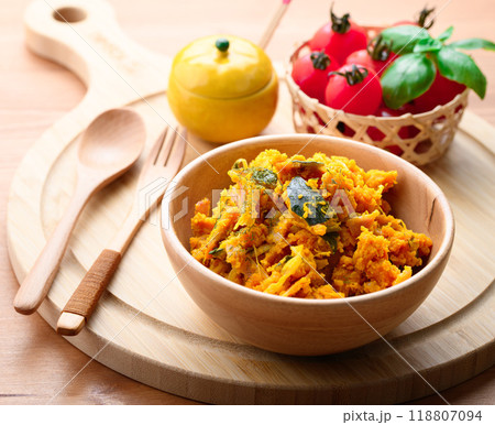 かぼちゃのサラダ　（ パンプキンサラダ ）甘くてホクホクのかぼちゃをマヨネーズで和えたサラダ 118807094