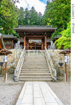 岐阜県高山市桜町　櫻山八幡宮（高山祭として広く知られている）　大石段と神門 118807725