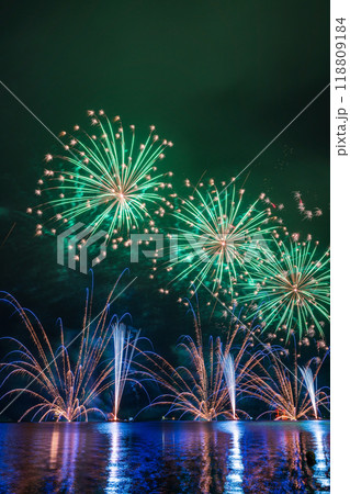 「箱根芦ノ湖オータム花火フェスティバル」花火 「箱根芦ノ湖オータム花火フェスティバル」花火 118809184