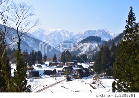 冬　五箇山　相倉集落 118809291