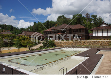 備中吹屋の町並み　吹屋ふるさと村     旧吹屋小学校 118809442