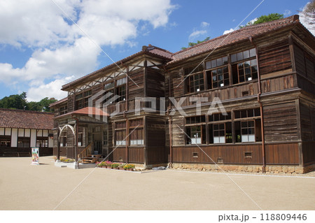 備中吹屋の町並み　吹屋ふるさと村     旧吹屋小学校 118809446