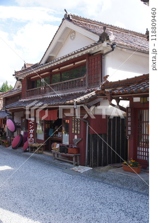 備中吹屋の町並み　吹屋ふるさと村 118809460