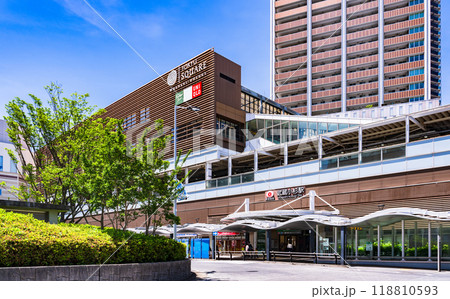 東急電鉄 武蔵小杉駅 と TOKYU SQUARE 【 武蔵小杉 の 風景 】 東急電鉄 武蔵小杉駅 と TOKYU SQUARE 【 武蔵小杉 の 風景 】 118810593
