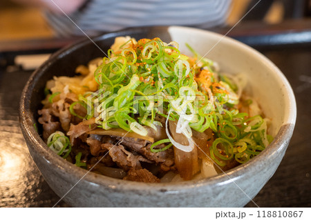 日本の岡山県のとても美味しい讃岐うどん 日本の岡山県のとても美味しい讃岐うどん 118810867