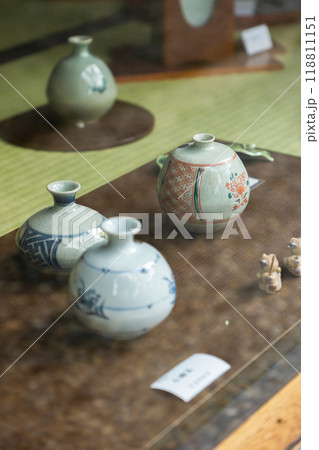岐阜県高山市桜町 桜山八幡宮門前 飛騨高山陶器 岐阜県高山市桜町 桜山八幡宮門前 飛騨高山陶器 118811151
