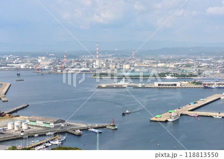 東日本大震災からの復興が進むいわき小名浜港 東日本大震災からの復興が進むいわき小名浜港 118813550