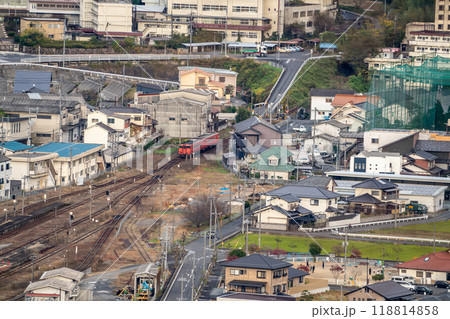 神南備山展望台から見た方向転換中の津山線車両 岡山県津山市 神南備山展望台から見た方向転換中の津山線車両 岡山県津山市 118814858