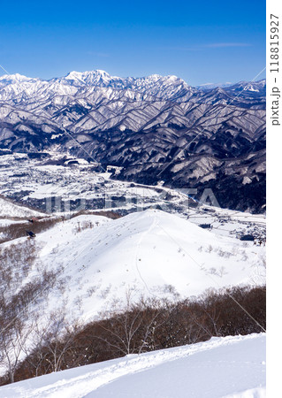 長野県白馬村　北アルプスの小遠見山　雪山登山　地蔵の頭と高妻山 118815927