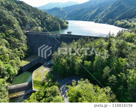 岡山県津山市　黒木ダム 118818156