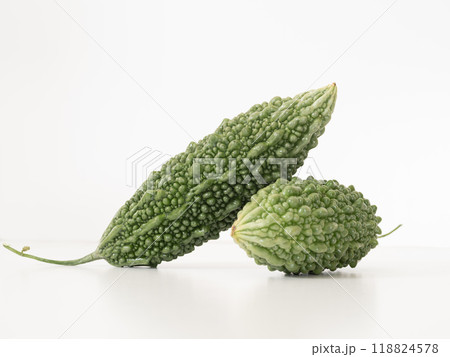 新鮮なゴーヤ 118824578