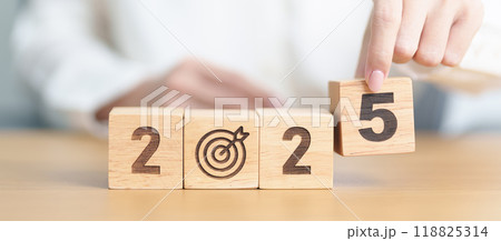 2025 year block with dartboard icon. Goal, Target, Resolution, strategy, plan, Action, mission, motivation, and New Year start concepts 118825314