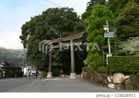 高千穂神社の鳥居 高千穂神社の鳥居 118826052