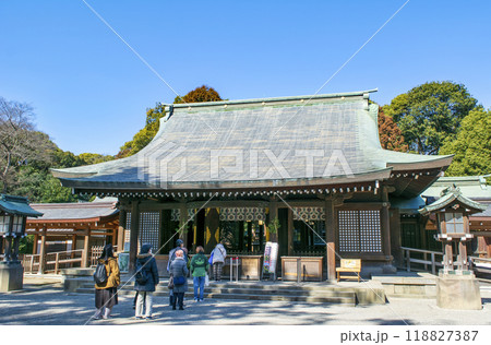 埼玉県　さいたま市　武蔵一宮氷川神社　拝殿 118827387