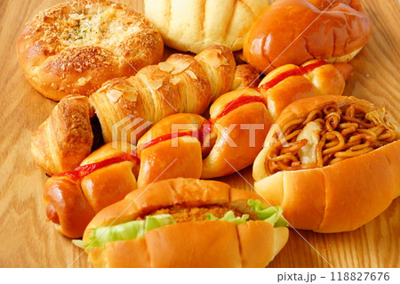 いろいろなパン　菓子パン　調理パン 118827676
