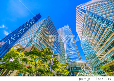 日本の東京都市景観 緑に映える東京ミッドタウンなどを望む＝9月5日 118832045