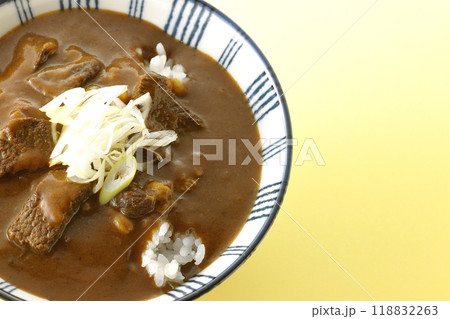 ビーフカレー丼 ビーフカレー丼 118832263