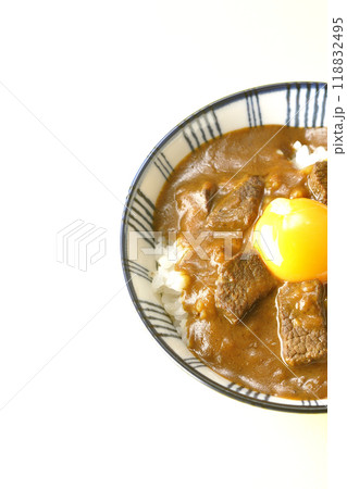 月見ビーフカレー丼 月見ビーフカレー丼 118832495