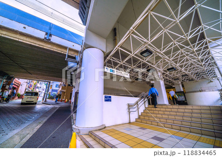 日本の東京都市景観 東京都渋谷区の代々木上原駅などを望む 日本の東京都市景観 東京都渋谷区の代々木上原駅などを望む 118834465
