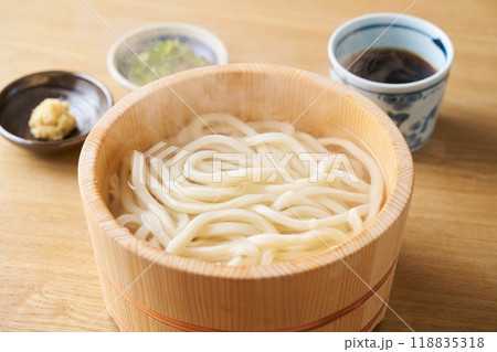 釜揚げうどん 釜揚げうどん 118835318