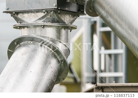 Steel pipe in agricultural machine 118837113
