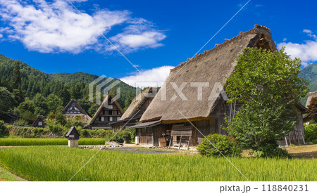 白川郷の美しいパノラマ風景 118840231